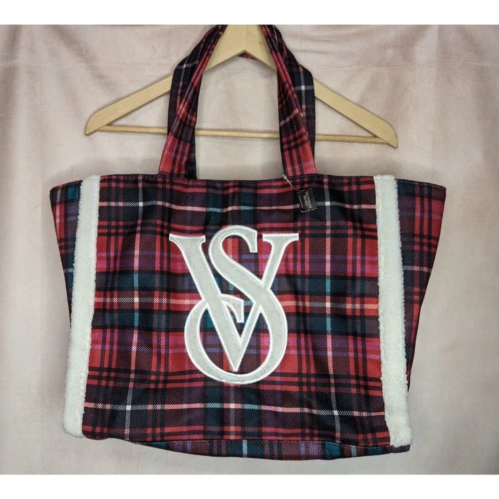 NWT Victoria's Secret Red Plaid Christmas Tote Bag. - Picture 1 of 9